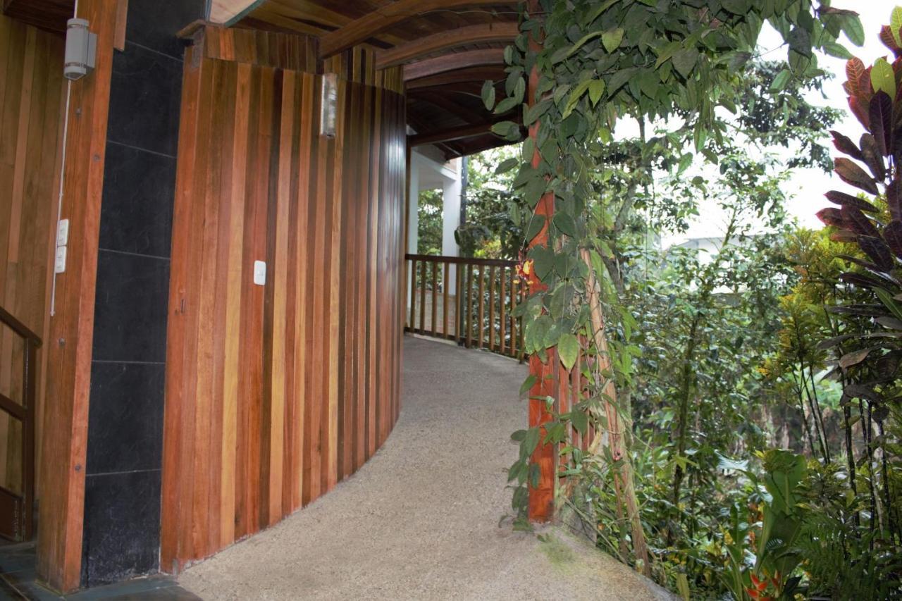 Hostal Zafiro Mindo Εξωτερικό φωτογραφία