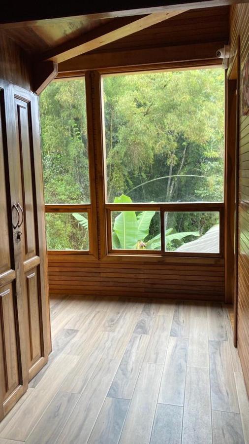 Hostal Zafiro Mindo Εξωτερικό φωτογραφία